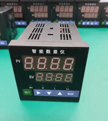 智能光柱显示调节仪